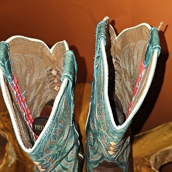 Tony Lama Brown Leather Boots with Teal Embroidery - Picture 11 of 13